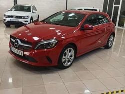 Rojo Usado 2019 Mercedes A200 Utilitario | 14.900 € (Super precio)