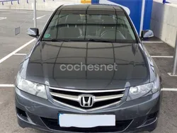 Gris / plata Usado 2007 Honda Accord Sport Berlina | 7200 € (Precio justo)