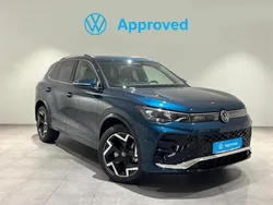 Azul Usado 2024 VW Tiguan R-line SUV | 45.900 €