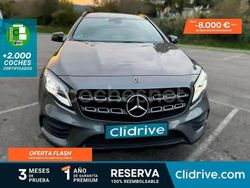 Gris / plata Usado 2019 Mercedes CLA220 Berlina | 28.790 € (Super precio)