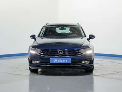 Azul Usado 2022 VW Passat Executive Familiar | 18.590 € (Precio justo)