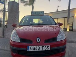 Granate Usado 2007 Renault Clio II Authentique Berlina | 3500 € (Precio justo)