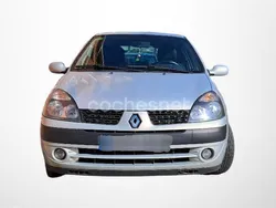 Gris / plata Usado 2003 Renault Clio II Expression Berlina | 3000 € (Un poco caro)