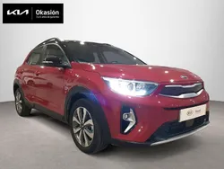 Rojo Usado 2021 Kia Stonic SUV | 16.990 € (Precio justo)
