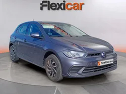 Gris Usado 2024 VW Polo Life Berlina | 17.990 € (Precio justo)