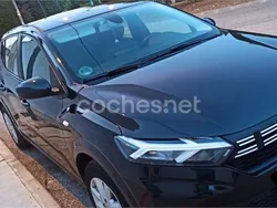 Negro Usado 2023 Dacia Sandero Expression Utilitario | 13.990 € (Buen precio)