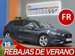 Gris Usado 2022 Seat Leon FR Berlina | 24.900 € (Precio justo)