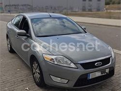 Gris / plata Usado 2008 Ford Mondeo Ambiente Berlina | 4900 € (Precio justo)