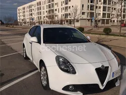 Blanco Usado 2016 Alfa Romeo Giulietta Utilitario | 9600 € (Precio justo)