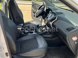 Blanco Usado 2013 Hyundai ix35 Comfort SUV | 10.800 € (Un poco caro)