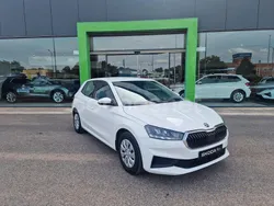 Blanco Usado 2022 Skoda Fabia Active Berlina | 13.500 € (Precio justo)