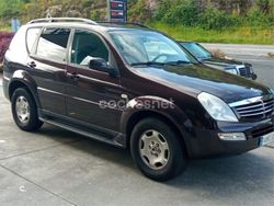 Granate Usado 2005 Ssangyong (KGM) Rexton SUV | 4300 €