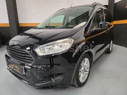 Negro Usado 2015 Ford Tourneo Courier Titanium Monovolumen | 11.995 € (Precio justo)
