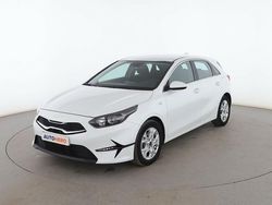 Blanco Usado 2022 Kia Ceed Berlina | 17.499 € (Precio justo)