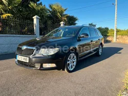 Negro Usado 2012 Skoda Superb Exclusive Familiar | 11.000 € (Caro)