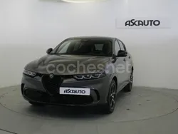 Gris / plata Usado 2023 Alfa Romeo Tonale Veloce SUV | 30.900 € (Un poco caro)