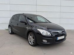 Negro Usado 2008 Hyundai i30 Premium Berlina | 5000 €