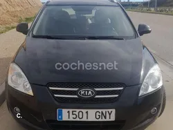 Negro Usado 2009 Kia Ceed Active Familiar | 3300 € (Precio justo)