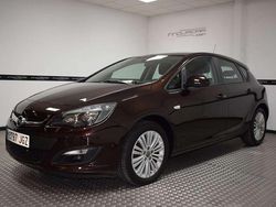 Marrón Usado 2015 Opel Astra Excellence Utilitario | 9800 € (Buen precio)