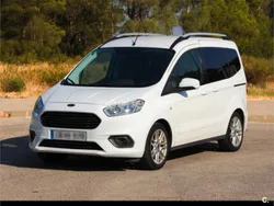 Blanco Usado 2019 Ford Tourneo Courier Titanium Monovolumen | 11.500 € (Buen precio)