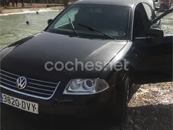 Negro Usado 2001 VW Passat Trendline Berlina | 1000 € (Super precio)