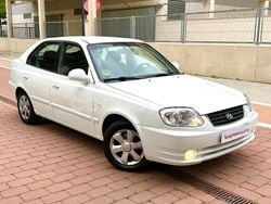Blanco Usado 2005 Hyundai Accent GLS Berlina | 3690 €