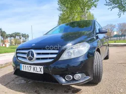 Negro Usado 2012 Mercedes B180 Monovolumen | 7500 €