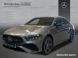 Gris montaña Usado 2024 Mercedes A250 AMG line Berlina | 39.500 € (Precio justo)