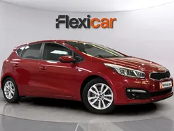 Rojo Usado 2017 Kia Ceed Berlina | 11.290 € (Precio justo)