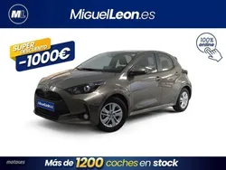 Beige Usado 2024 Toyota Yaris Edition Berlina | 16.985 € (Buen precio)