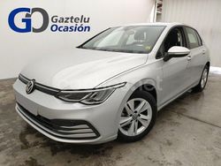 Gris / plata Usado 2022 VW Golf VIII Life Berlina | 21.900 € (Precio justo)