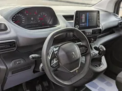 Blanco Usado 2020 Peugeot Partner Premium Monovolumen | 16.850 €