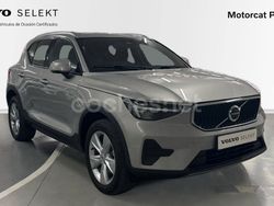 Gris / plata Usado 2024 Volvo XC40 Core SUV | 34.900 € (Caro)
