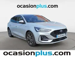 Plateado Usado 2023 Ford Focus ST-Line Utilitario | 16.873 € (Precio justo)