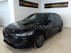 Negro Usado 2023 Ford Focus ST-Line X Berlina | 18.990 € (Precio justo)