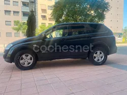 Negro Usado 2008 Ssangyong Kyron SUV | 5950 € (Precio justo)
