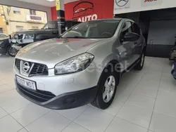 Gris / plata Usado 2013 Nissan Qashqai Tekna SUV | 8799 € (Precio justo)