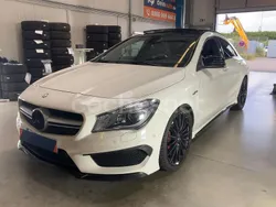 Blanco Usado 2014 Mercedes CLA45 AMG AMG Berlina | 31.990 € (Caro)