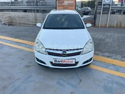 Blanco Usado 2009 Opel Astra Energy Familiar | 3990 € (Precio justo)