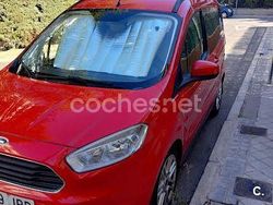 Granate Usado 2016 Ford Tourneo Courier Titanium Monovolumen | 8900 € (Buen precio)