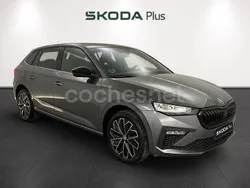 Gris / plateado Usado 2024 Skoda Scala Utilitario | 21.990 € (Precio justo)