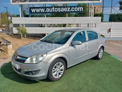 Beige Usado 2009 Opel Astra Energy Berlina | 3900 € (Precio justo)