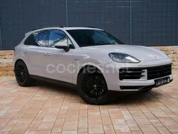 Gris / plata Usado 2024 Porsche Cayenne SUV | 109.900 € (Precio justo)