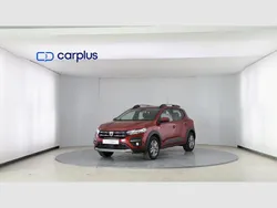 Rojo fusión (metalizado) Usado 2022 Dacia Sandero Comfort Utilitario | 15.990 € (Un poco caro)