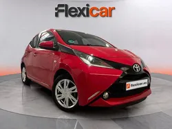 Rojo Usado 2016 Toyota Aygo X-play Utilitario | 7990 € (Precio justo)