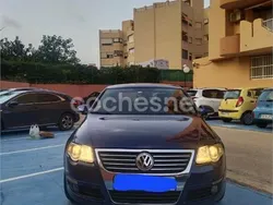 Azul Usado 2005 VW Passat Advance Familiar | 4000 € (Un poco caro)