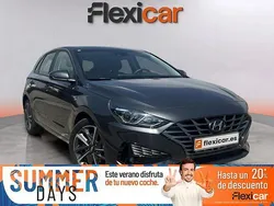 Gris Usado 2023 Hyundai i30 Berlina | 18.490 € (Precio justo)