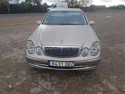Beige Usado 2004 Mercedes E500 Avantgarde Berlina | 8500 €