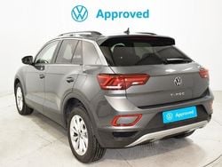 Gris Usado 2024 VW T-Roc Life SUV | 24.300 € (Precio justo)