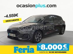 Gris / plata Usado 2024 Ford Focus ST-Line Berlina | 21.000 € (Precio justo)